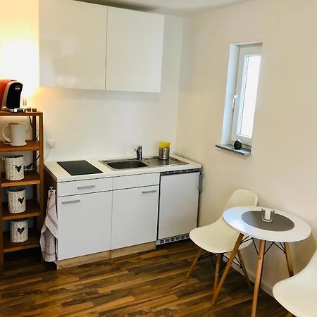 Top Renoviertes Apartement In Bester Lage Von Homburg- 5 Fussminuten Zur Uniklinik Homburg  Exteriér fotografie