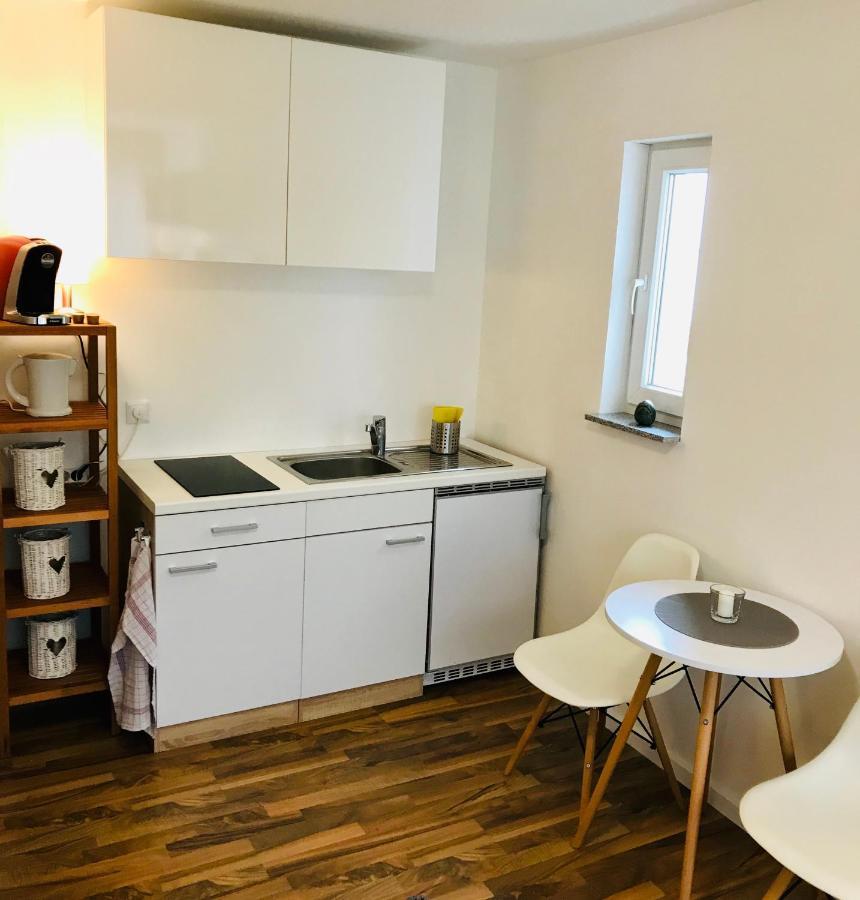 Top Renoviertes Apartement In Bester Lage Von Homburg- 5 Fussminuten Zur Uniklinik Homburg  Exteriér fotografie