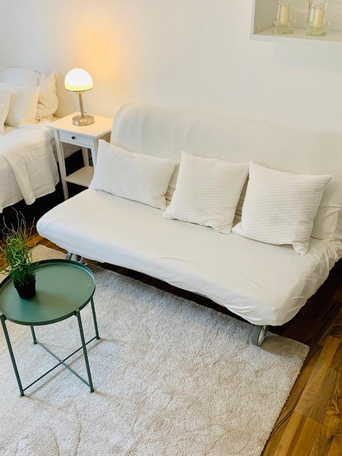 Top Renoviertes Apartement In Bester Lage Von Homburg- 5 Fussminuten Zur Uniklinik Homburg  Exteriér fotografie
